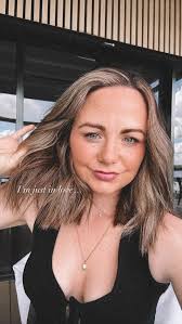 Sorry I keep harping on, but I'm no longer Monica from friends by 2pm and  that is HUGGGGE for me. Not forgetting the shine, growth and overall scalp  health in a short