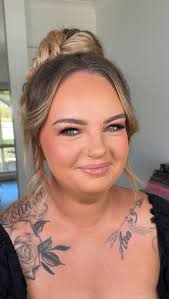 Mik🤎, Proving that a smokey eye doesn’t have to be super dark to be  impactful! We used matte warm browns to make those eyes pop!✨, 💇🏼‍♀️  @babehairlounge.aj , #waggamakeupartist #waggamua #formalmakeup ...