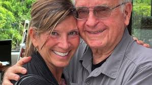 June 2022 The New Life San Diego with Dr. Stuart Weiss and Roberta Cook