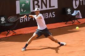 It was a magical week for the italian teen, who lifted his first piece of silverware in emphatic fashion. Atp Roma 2020 Continua Il Sogno Di Musetti Battuto Nishikori Fuori Sonego