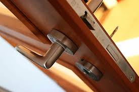 Am schluchsee wandern, ist dabei ideal für paare, kinder, tiere und um einfach die seele baumeln zu lassen. Zeugen Gesucht Unbekannte Betritt Ungefragt Wohnung In Schluchsee Schluchsee Badische Zeitung