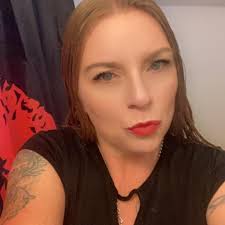 Which hotel is better, Vdara or Cosmo, considering the same price and comps?