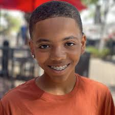 Shaves and Fades W Blaine St, Riverside, CA 92507