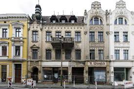 Grundwissen beim immobilien ersteigern teil iwas ist eigentlich eine zwangsversteigerung? Gorlitz Darf Man Hauser Ersteigern Und Gleich Wieder Verkaufen Sachsische De