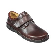 Nous les avons déclinées dans un cuir lisse élégant, avec une fermeture à lacets sur le devant et une semelle épaisse en ton sur ton. Chaussures Grande Largeur Special Confort Scratch Acheter Derbys Chaussures Ville L Homme Moderne