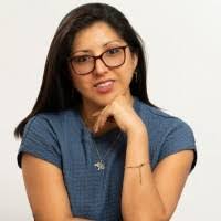 Minerva Mora's Instagram, Twitter & Facebook