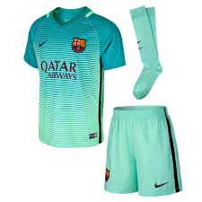 Epingle Sur Football Kits