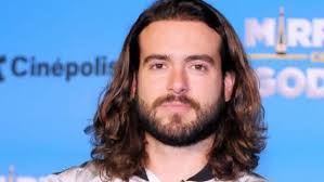 Lyle was originally released on $ 5,000 bail. Pablo Lyle Sorprende Con Radical Cambio De Look Mamaslatinas Com