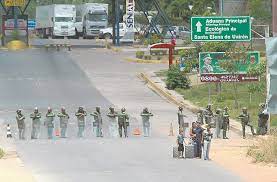 Na tarde deste domingo (24/2), manifestantes e militares venezuelanos entraram em conflito em pacaraima (rr), na fronteira entre brasil e venezuela. Dois Sao Mortos Na Fronteira Brasil Venezuela
