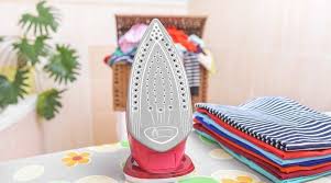 чем очистить подошву утюга от нагара в домашних условиях Kak Pochistit Utyug V Domashnih Usloviyah Ot Nakipi I Nagara 9 Luchshih Sposobov Chistki Podoshvy Chem Ofremont