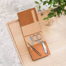 Amazon.com : MÜHLE TRAVEL Manicure Set in Cowhide Case