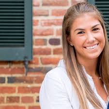 Kellie Riley's Instagram, Twitter & Facebook