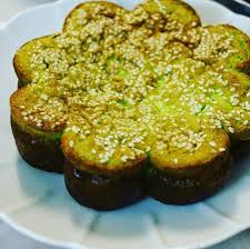 Antara kuih paling glamor yang dia jual masa tu. Resepi Kuih Bakar Tradisional