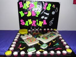 Coolest 80 S Theme Cake