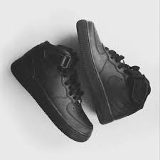 Black Air Force 1 On Feet Dyfeet Nike Running Shoes Women Nike Free Shoes Bling Nike Shoes