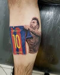 Tatuaje de messi en el gemelo. L9cokgfocghzqm
