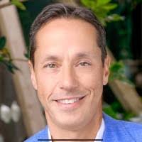 Aaron Gluck's Instagram, Twitter & Facebook