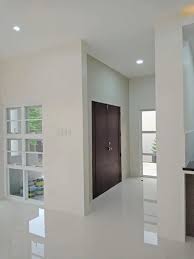 Entdecke rezepte, einrichtungsideen, stilinterpretationen und andere ideen zum ausprobieren. Lingkar Warna 24 Desain Rumah Modern 1 Lantai Dengan Pintu Samping