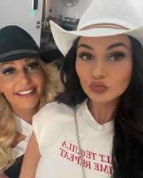 What an unforgettable time at the @characterstrong CharacterStrong National  Conference in Tacoma! 💛 So grateful to the entire @characterstrong team  for believing in me and giving me the opportunity to host a