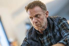 Le comédien Régis Maynard rempile sur TF1 dans "Plus belle la vie, encore  plus belle"