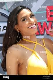 Rhonda El's Instagram, Twitter & Facebook