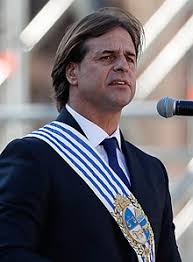 Diese partikel stehen bereits im verdacht, bei einigen geimpften menschen schwere allergische reaktionen ausgelöst zu haben. Uruguay Wikipedia