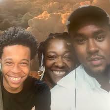 How Yall Girlfriends Be At Work Wit Ha Work Boyfriend 🤣🤣🤣