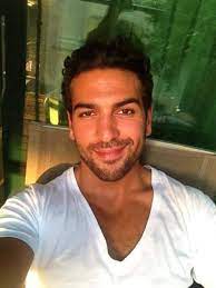 Elyas m'barek 1 is an austrian actor based in germany, who gained recognition for his roles in türkisch für anfänger and fack ju göhte. Elyas M Barek Fanpage Guten Morgen Facebook