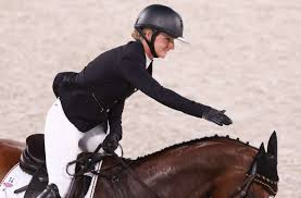 Jun 20, 2021 · julia krajewski with amande de b'neville andreas dibowski is the alternate rider, with frh corrida. Ke8nxsrqnmeamm