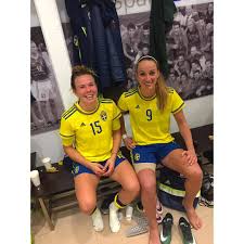 Nicknamed kosse, asllani is a proficient striker, possessing great speed and technique in her game. Kosovare Asllani S Feet Wikifeet