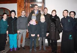 Check spelling or type a new query. La Familia Real Se Aloja En El Hotel Real Villa Anayet En Su Visita Al Pirineo Aragones Zaragoza Online