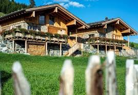 Tannheimer Tal Huttenurlaub In Tannheimer Tal Mieten Alpen Chalets Resorts In 2020 Madels Ausflug Urlaub Chalet Allgau
