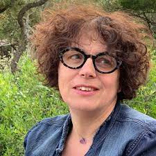 Avocat en droit de la santé publique, il est devenu l'une des stars de . 30 Catherine Bayle Quand Vous Etes A La Tete D Une Famille Nombreuse Vous Devez Prioriser Vie Au Carre