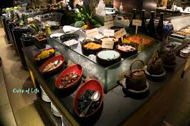 The rasa sayang bbq buffet is available from the 1st of june 2018 all the way to the 26th of august 2018. Buffet Dinner Spice Market Cafe Rasa Sayang Hotel Penang Crisp Of Life