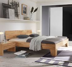 Star star star star star_half (30) modernes bett aus massivem wildeichenholz in eleganter schwebeoptik mit geradem kopfteil. Fsc Zertifziertes Echtholzbett Aus Massiver Kernbuche Pimona
