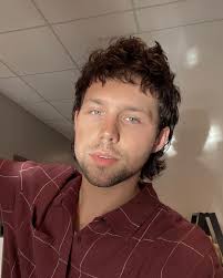 John-Presley Orvin (@johnpresleyy) • Instagram photos and videos