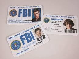 Das fbi unterhält zur ausbildung seiner mitarbeiter eine eigene akademie, welche sich auf dem grundstück der marinebasis in quantico, virginia befindet. Satz Von 6 Ubernaturliche Inspiriert Fbi Karte Sam Dean Etsy