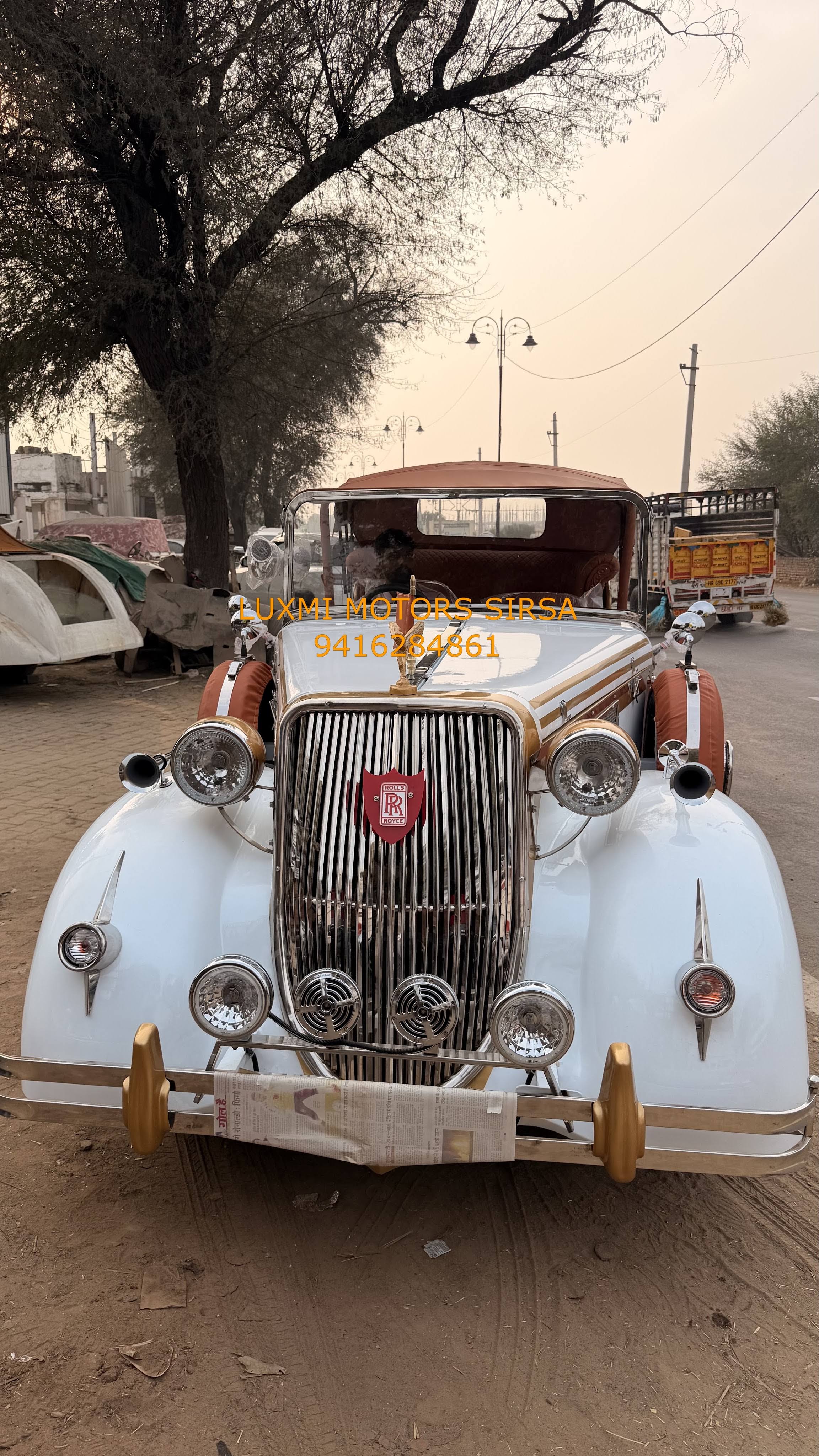 VINTAGE WEDDING CAR product image