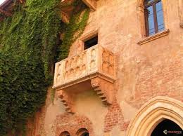 Balcon De Juliette A Verone Verone Verone Voyage A Venise
