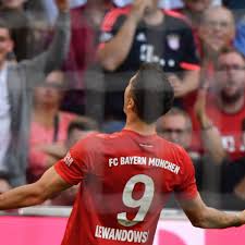 The president of sv dynamo was erich mielke, at the time deputy state secretary of the state secretariat. Robert Lewandowski Bayern Munich Star Makes History In Win Over Union Berlin Sports Illustrated