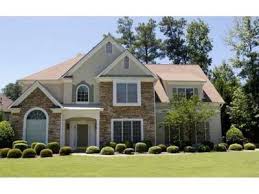 5330 Lexington Woods Ln Alpharetta Ga 30005 Real Estate See All Of Rhonda Duffy S 600 Listings And What You Need Selling Real Estate House Styles Lexington