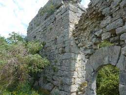 Topo randos montagne | Fort de Rohan (343 m) et Château de Pouillan (191 m)  en boucle par Mazelet, Peyremale, les Escalades et Boisset depuis  Boisset-et-Gaujac