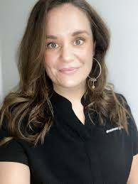 Hi Perth 👋🏼 If we haven't met, I'm Laura. I am a passionate Orthodontic  Solution Specialist for ClearCorrect based here