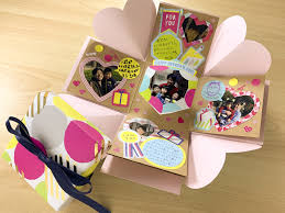 学園コメディ, コメディ, 学園, 幼馴染・同級生, 天使・悪魔, other names: ã‚¢ãƒ«ãƒãƒ ã‚­ãƒƒãƒãƒ³ ç°¡å˜ä¾¿åˆ©ãªæ‰‹ä½œã‚Šã‚¢ãƒ«ãƒãƒ ã®ä½œã‚Šæ–¹ã‚„ã‚¢ã‚¤ãƒ‡ã‚¢ã‚'å…¬é–‹ä¸­