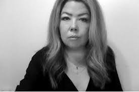 Rebecca Wray's Instagram, Twitter & Facebook