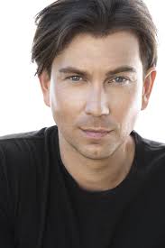 Biography author matching "ashton" (Sorted by A-Z Descending)