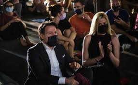 La casa di famiglia dei paladino è alle porte di roma, anche se non si conosce con precisione la località. Olivia Paladino La Fidanzata Di Conte Massacrata Qual E La Verita Sulla Borsa Hermes Il Tempo