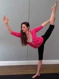 Erleben sie besondere momente in unseren häusern. Tara Stiles Yoga Teacher Celebrities Skinny Gossip Forums