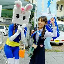 2018年9月28日 その他 本日９月２８日 金 は ラジオでぇぇす １４時半 ｆｍさくだいら76 5mhz ハイぶりっ子ちゃんの電波がでちゃぅぅぅう 公開生放送 本日の担当は ハイぶりっ子ちゃんツアーアテンダントのアイちゃんでぇす 着ぐるみ 着ぐるみ 中の人 戦闘員
