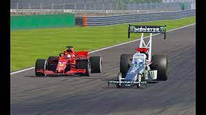 Nhra top fuel dragsters and funny cars go 330+ mph with exactly one forward speed. Ferrari F1 2018 Vs Top Fuel Dragster Top Speed Battle Youtube